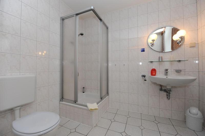 Gasthof Und Pension Zick Eggesin Exterior foto
